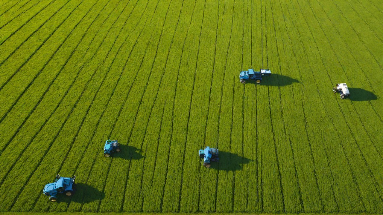 John Deere: The Industry Leader