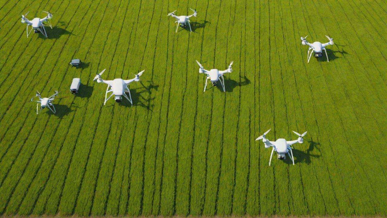 How can IoT devices be quickly deployed and migrated under large-scale crop rotation systems?